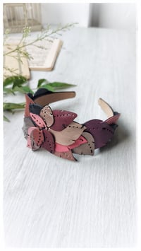 Image 9 of Cerchietto per i capelli artigianale in pelle FOLIAGE HEADBAND - Romanza