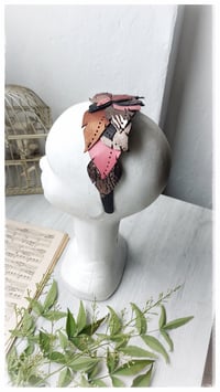 Image 11 of Cerchietto per i capelli artigianale in pelle FOLIAGE HEADBAND - Romanza