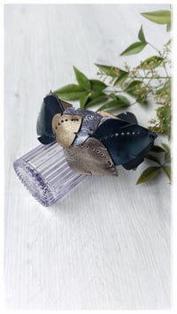Image 16 of Cerchietto per i capelli artigianale in pelle FOLIAGE HEADBAND - Sogno