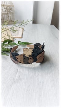 Image 9 of Cerchietto per i capelli artigianale in pelle FOLIAGE HEADBAND - Spleen