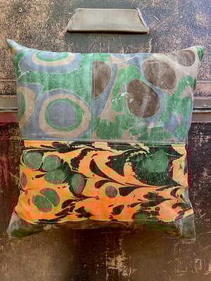 Image of marble cushion - no. 01
