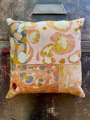 Image of marble cushion - no. 02