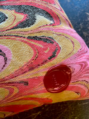 Image of marble cushion - no. 03