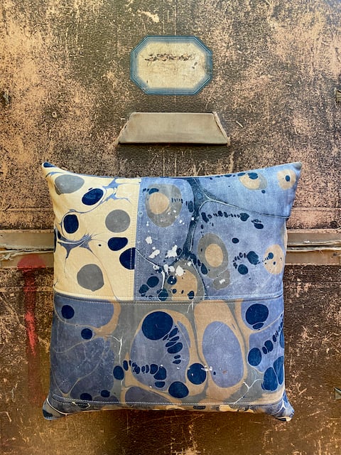 Image of marble cushion - no. 05