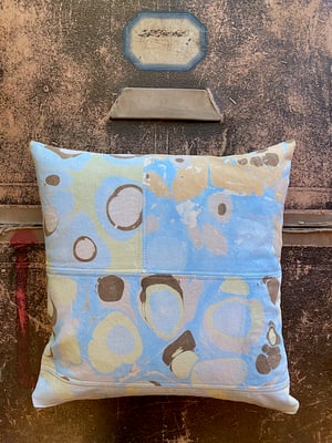 Image of marble cushion - no. 08