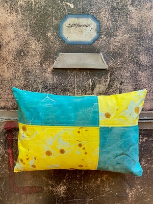 Image of marble cushion - no. 13
