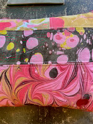 Image of marble cushion - no. 15