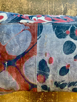 Image of marble cushion - no. 16