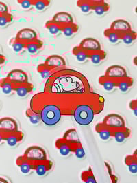 Image 1 of Souris en voiture sticker