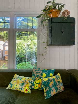 Image of marble cushion - no. 13
