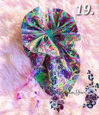 Image 19 of Alien Bows