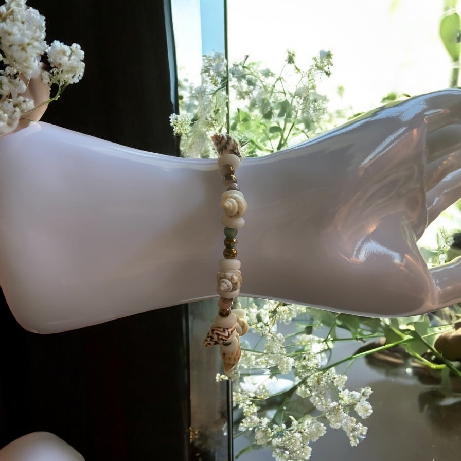 Image of Handcrafted Sea Shell Bracelet