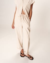 Image 7 of Pantalón Rhode Beige