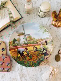 Image 1 of dutch tulip plate 