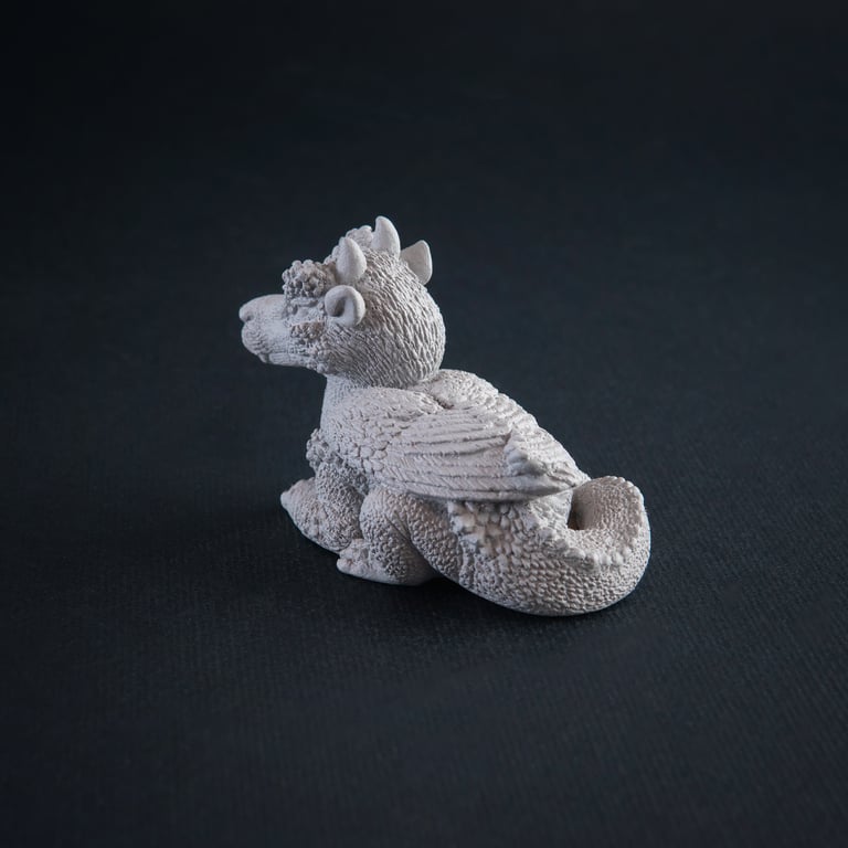 Vulpirostrum Plumae resin figure Image 4