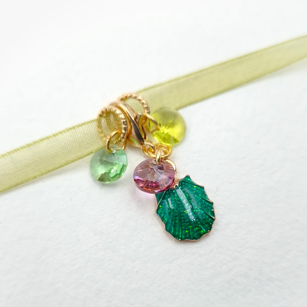 Image of EMERALD SHELLS