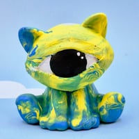 Image 4 of Moops - Marbled Jesmonite