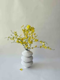 Image 2 of 3 Tier Lace Coil vase- S