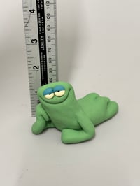 Image 7 of Relaxed green thing
