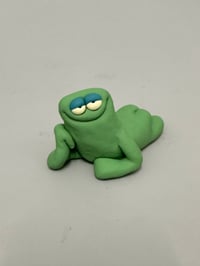 Image 5 of Relaxed green thing