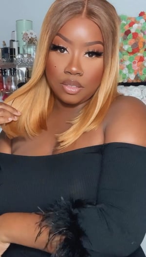 Image of 5”x5” Honey Blonde Ombré Closure Bob in 12”