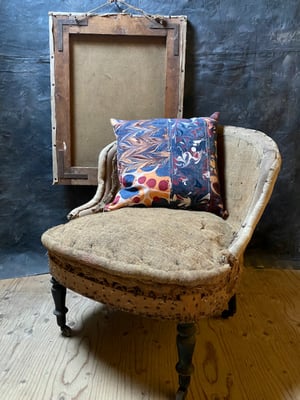Image of marble cushion - no. 06
