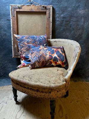 Image of marble cushion - no. 06