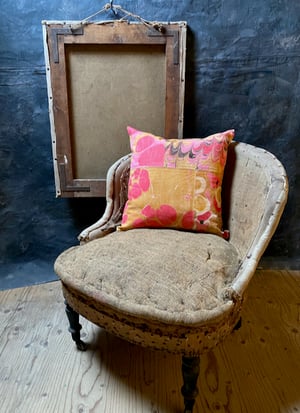 Image of marble cushion - no. 03