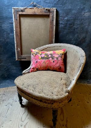 Image of marble cushion - no. 15