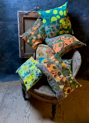 Image of marble cushion - no. 10