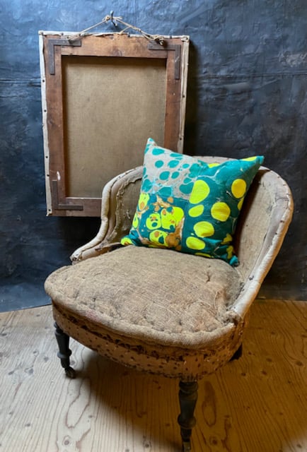 Image of marble cushion - no. 04