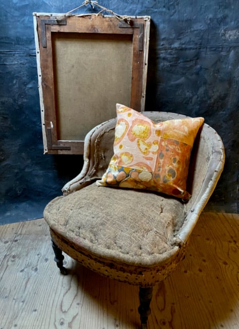 Image of marble cushion - no. 02