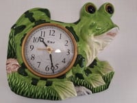 Vintage KMC Ceramic Frog Clock - Quartz Battery Operated - Green Amphibian Decor