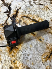 Image 1 of Pro throttle pre wired for fardriver 