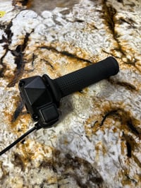 Image 3 of Pro throttle pre wired for fardriver 