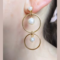 Image 2 of Gold pearl earrings