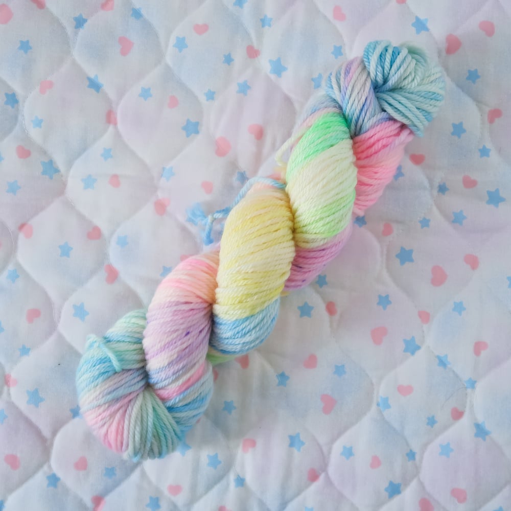 Yarn: Pebbles