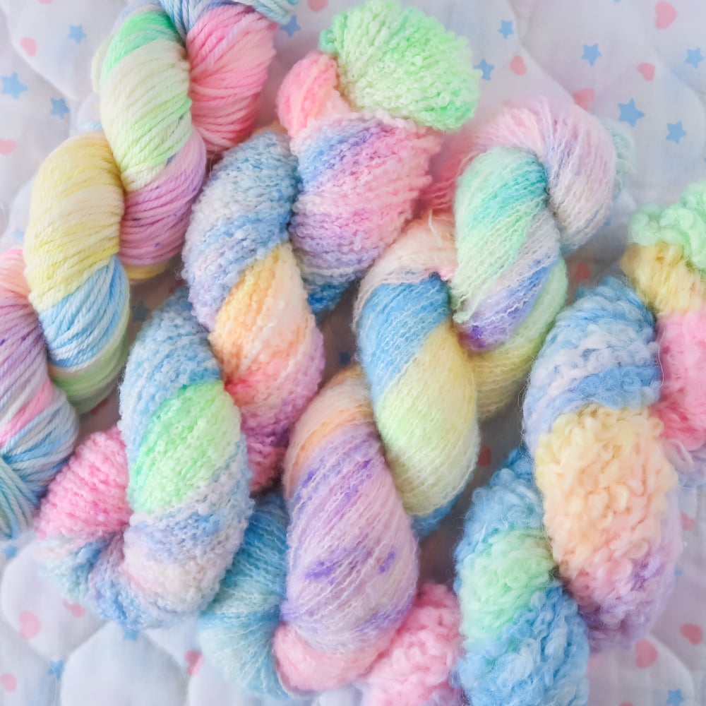 Yarn: Pebbles