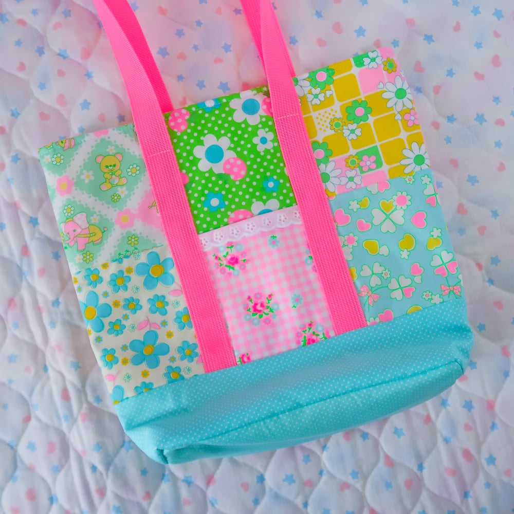 Quilted Tote Bag: 01