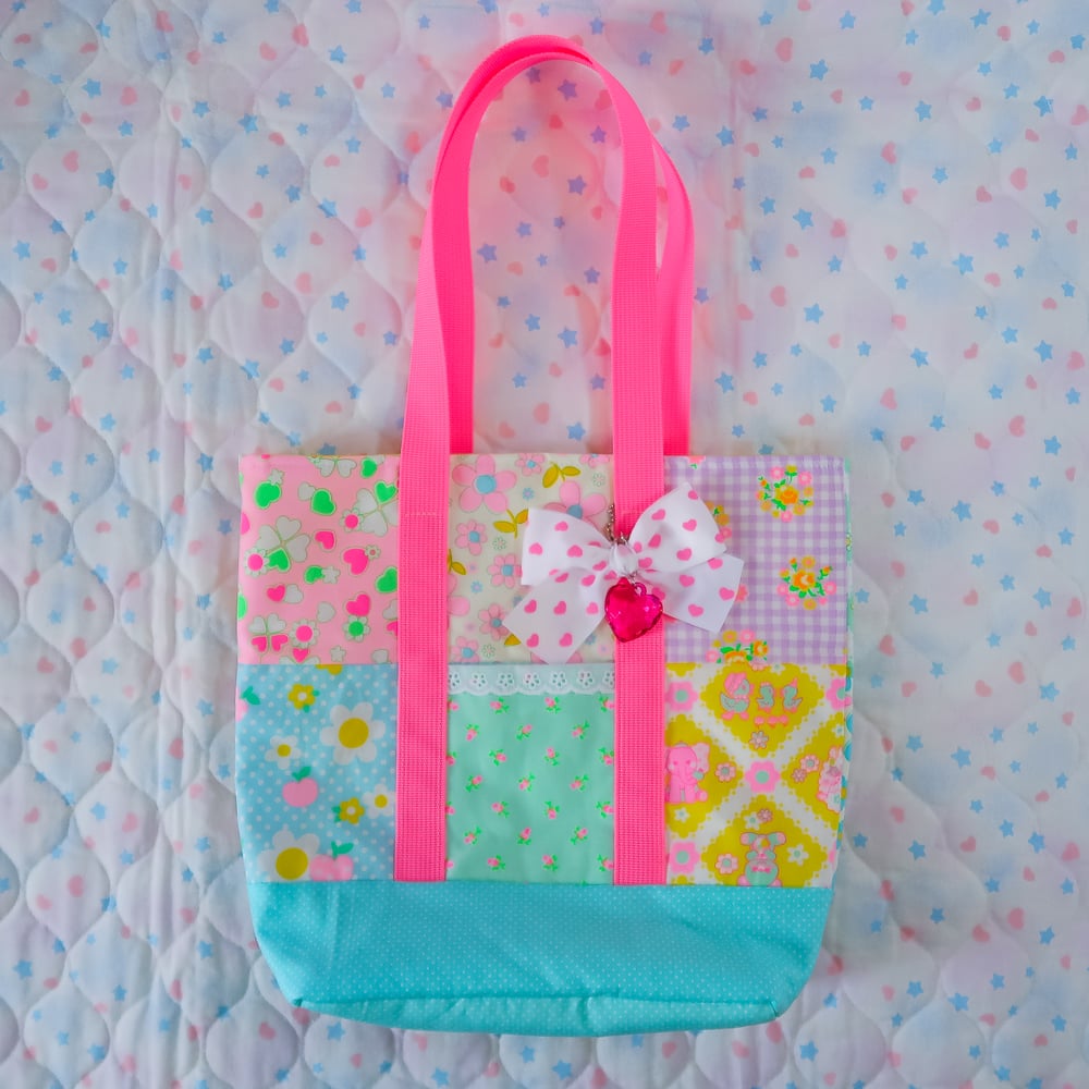 Quilted Tote Bag: 01