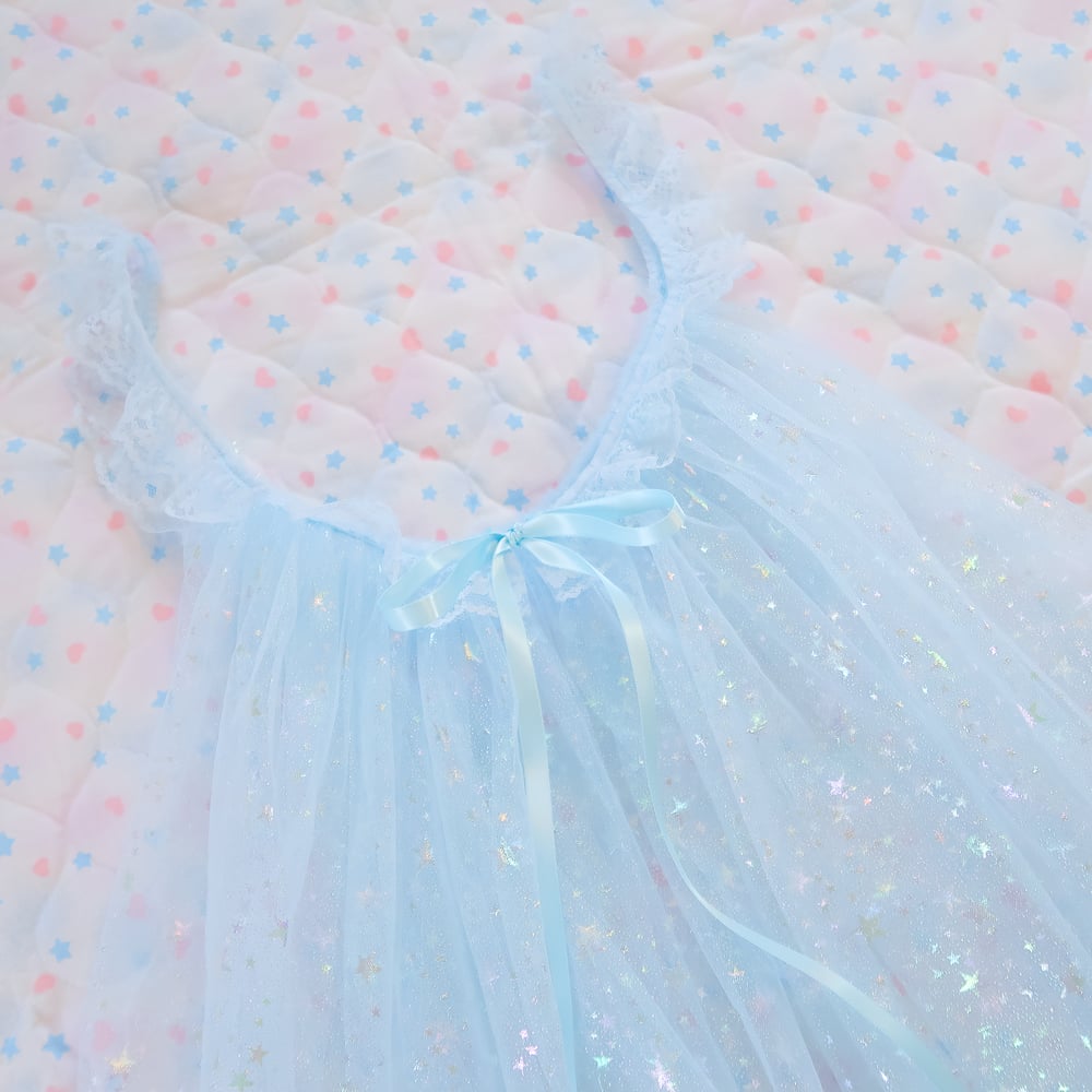 Iridescent Peignoir: Blue