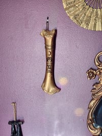 Image 2 of 𝕲𝖔𝖑𝖉𝖊𝖓 𝖂𝖎𝖙𝖈𝖍 𝕱𝖊𝖒𝖚𝖗