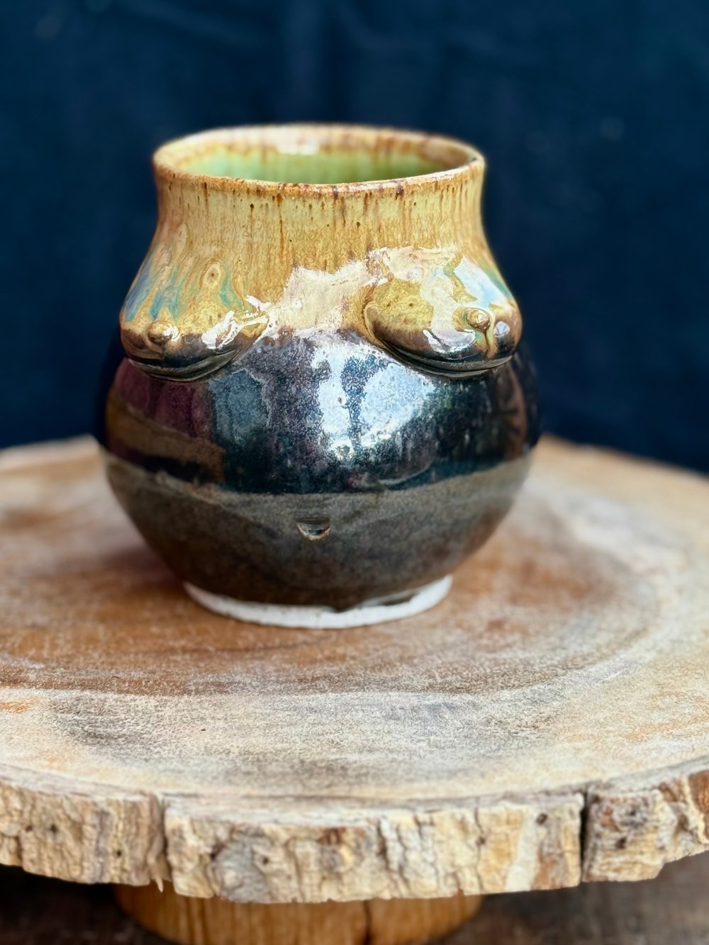 Image of CURVY LADY CUP / 017
