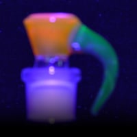 Image 2 of YELLOW OPAL > ICY WHITE SATIN / ILLUMINATI > CRANBERRY 18MM SLIDE