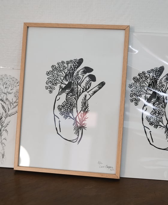 Image of Linogravure_ main achillée