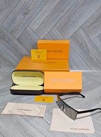 Image 3 of Love Sunglasses (1:1)