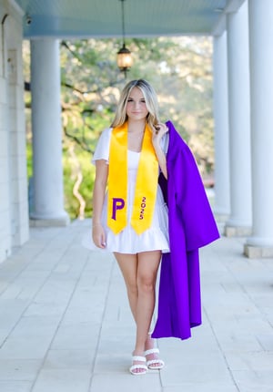 Image of 90-Minute Senior, Teen, or Graduate Session