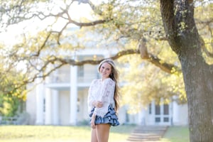 Image of 90-Minute Senior, Teen, or Graduate Session