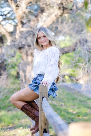 Image of 90-Minute Senior, Teen, or Graduate Session