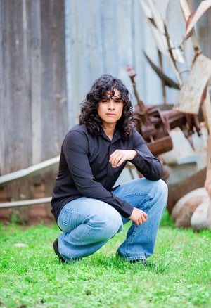 Image of 75-Minute Couple's Graduation or Senior Session